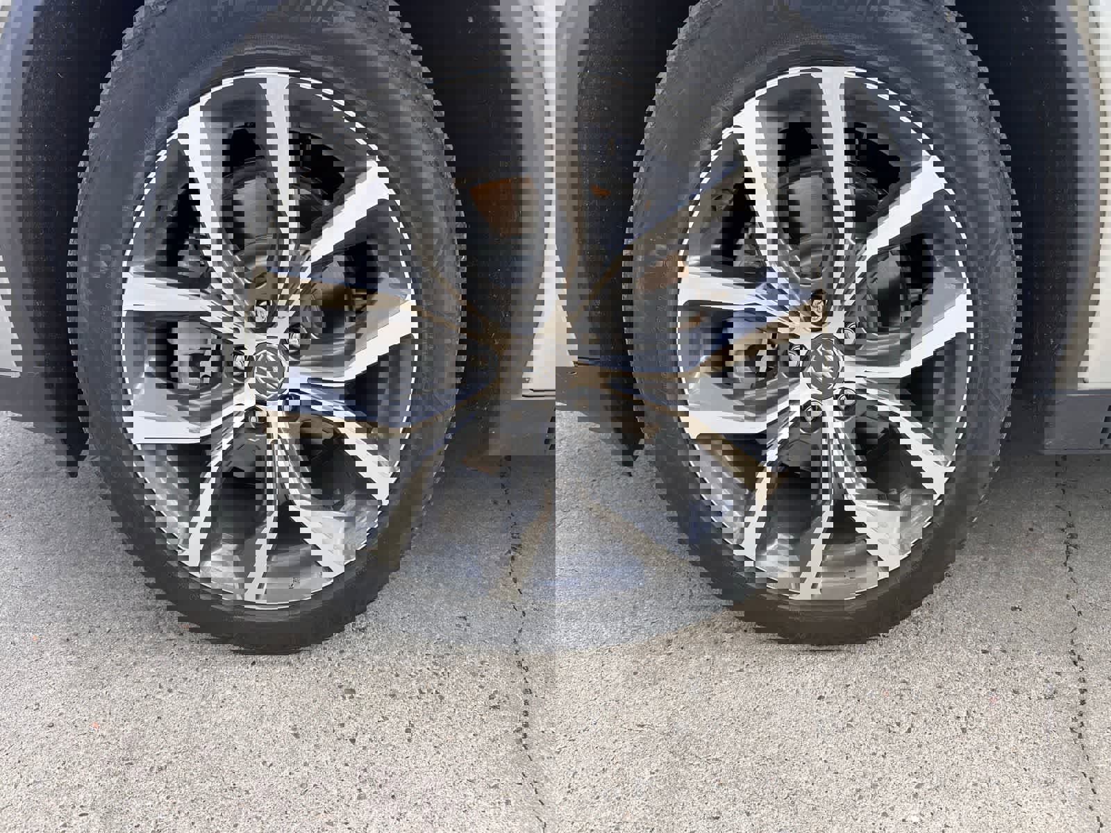 Certified 2023 Acura MDX SH-AWD w/ Technology Package image 9