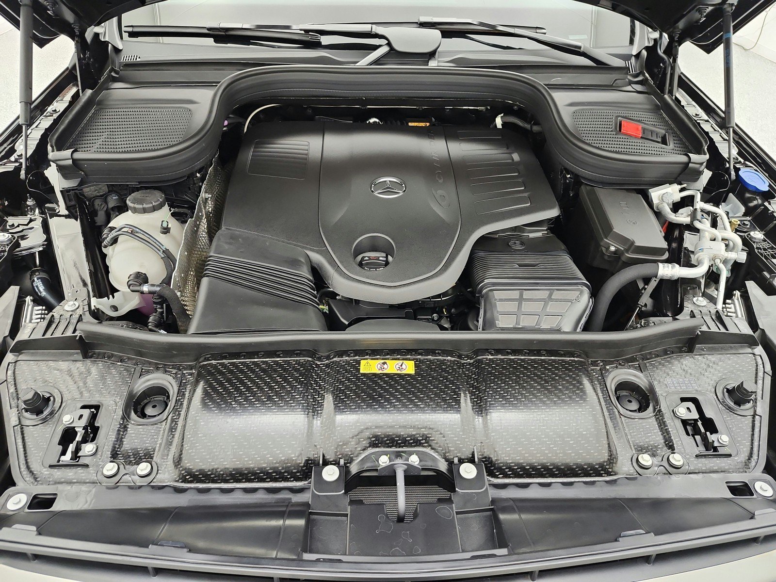 New 2026 Mercedes-Benz GLS 450 4MATIC image 12