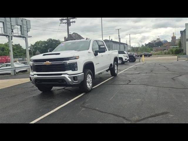 Certified 2024 Chevrolet Silverado 2500 LT w/ Convenience Package image 68