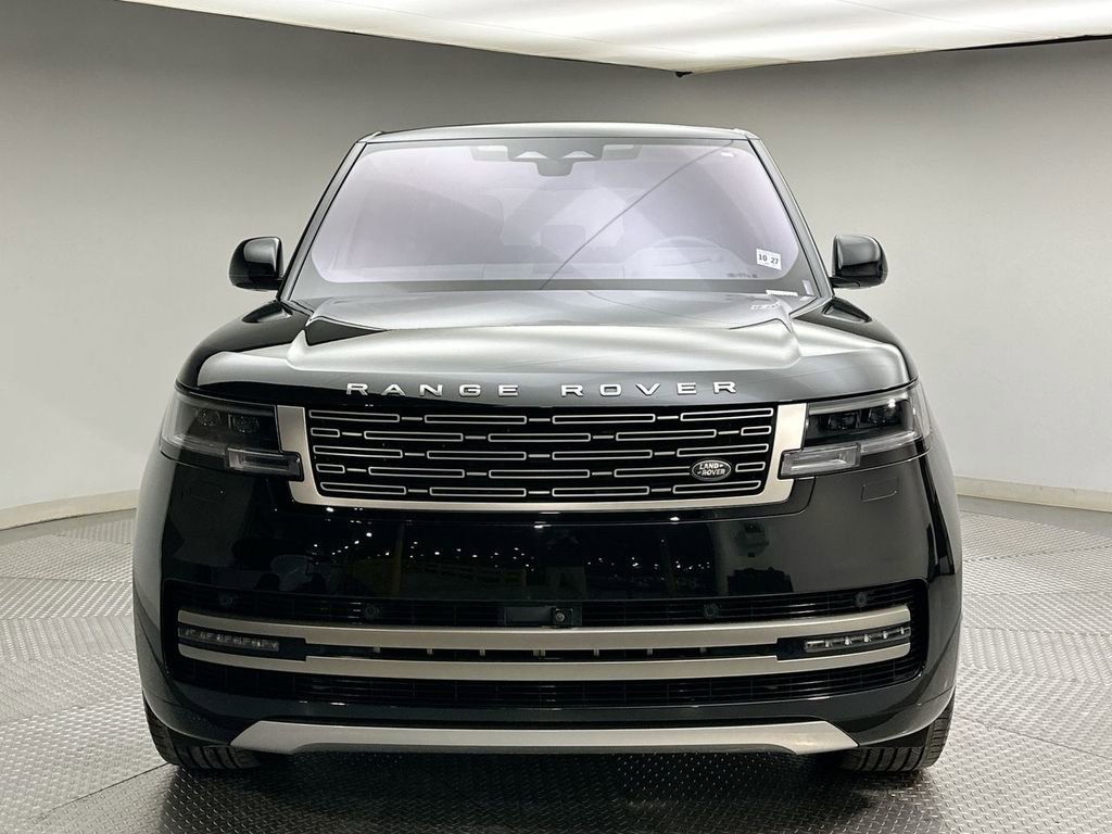 Certified 2023 Land Rover Range Rover SE image 16
