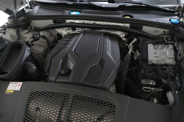 Used 2023 Porsche Macan image 66