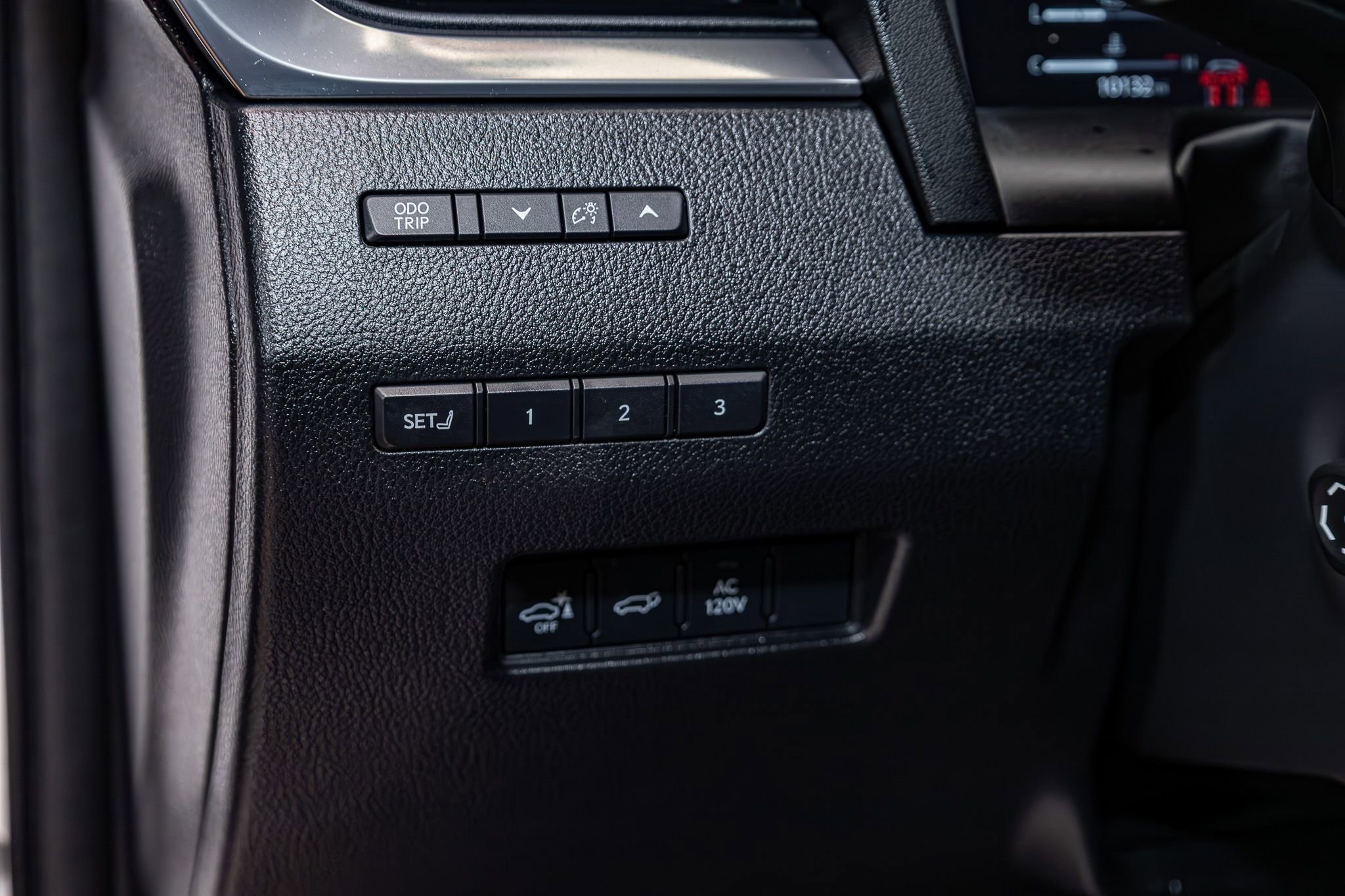 Used 2024 Lexus GX 550 w/ Cold Area Package image 16