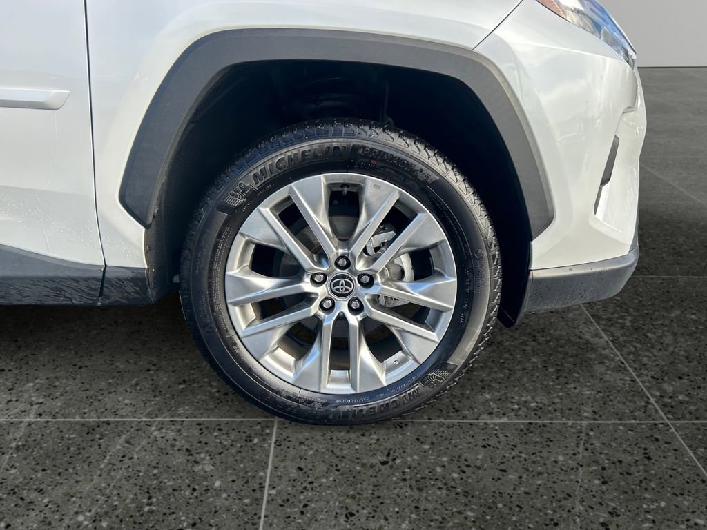 Used 2024 Toyota RAV4 Limited w/ Advanced Technology Package AWD/4WD image 10