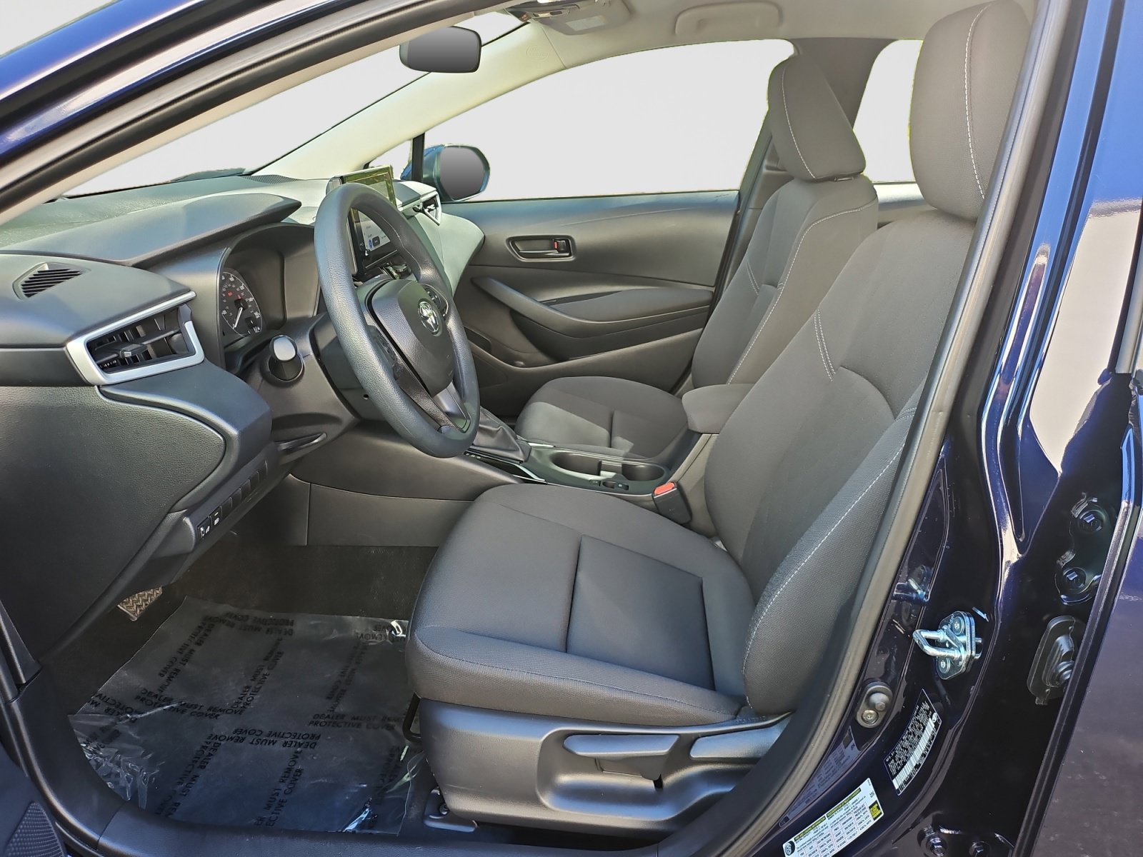 Used 2025 Toyota Corolla LE w/ LE Premium Package FWD image 22