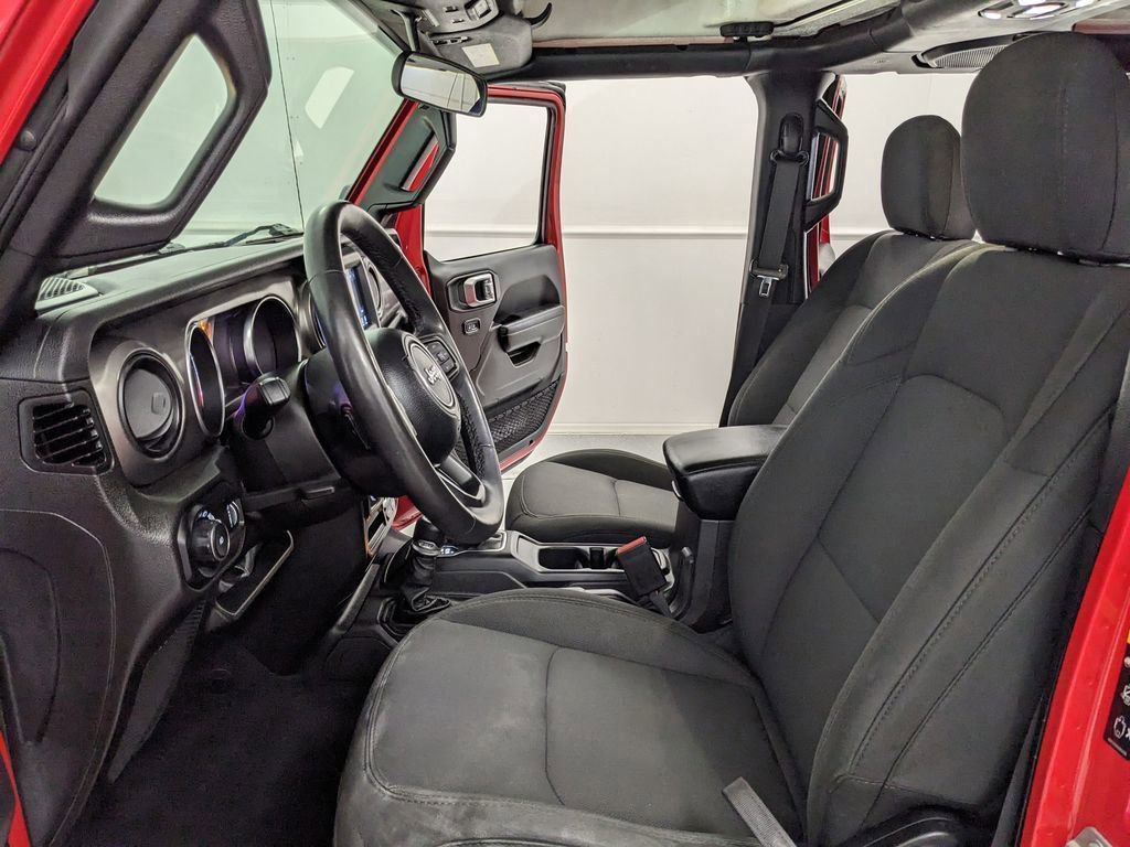 Used 2023 Jeep Wrangler Unlimited Sport AWD/4WD image 31