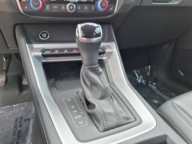 Certified 2024 Audi Q3 2.0T Premium w/ Convenience Package AWD/4WD image 13