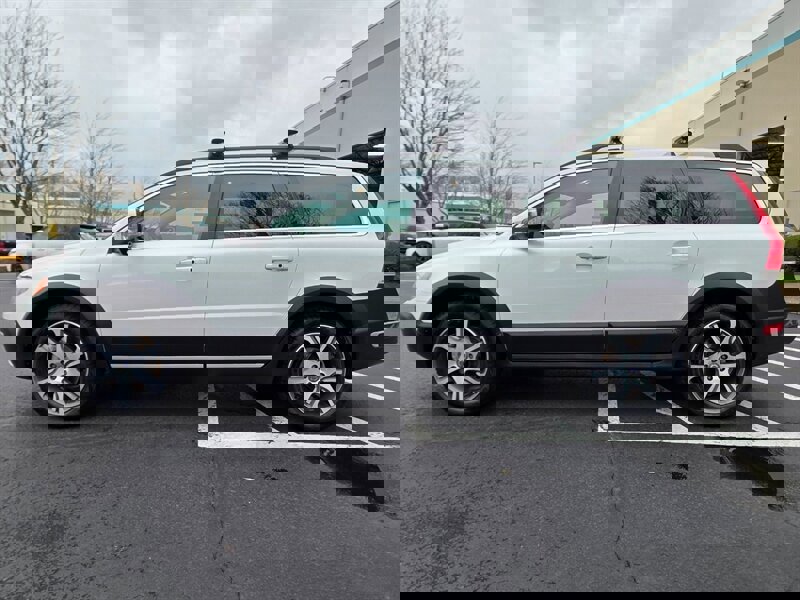 Used 2015 Volvo XC70 T6 Platinum w/ Protection Package image 3