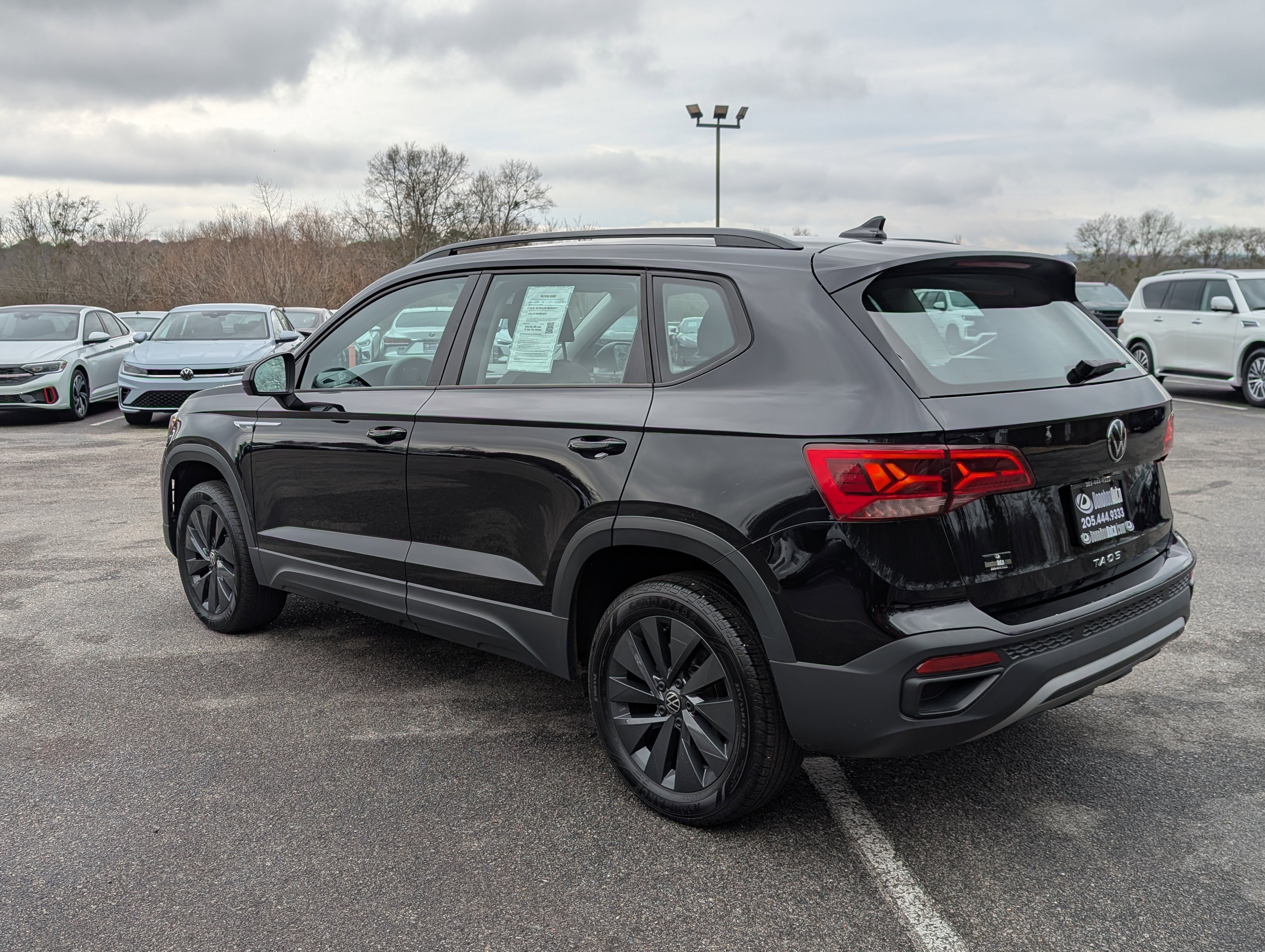 Used 2024 Volkswagen Taos S image 7