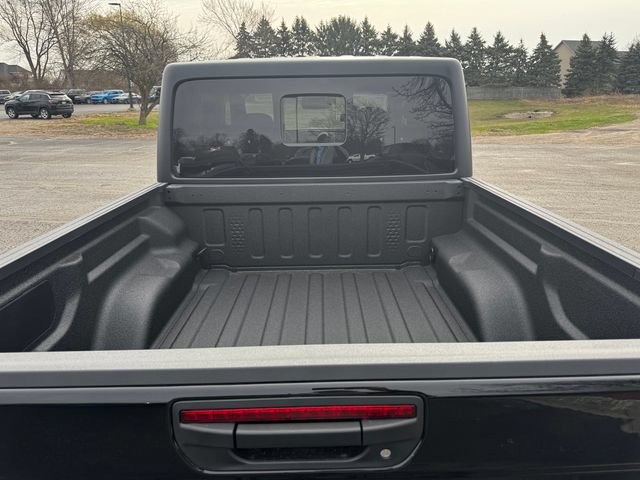 New 2026 Jeep Gladiator Sport AWD/4WD image 17