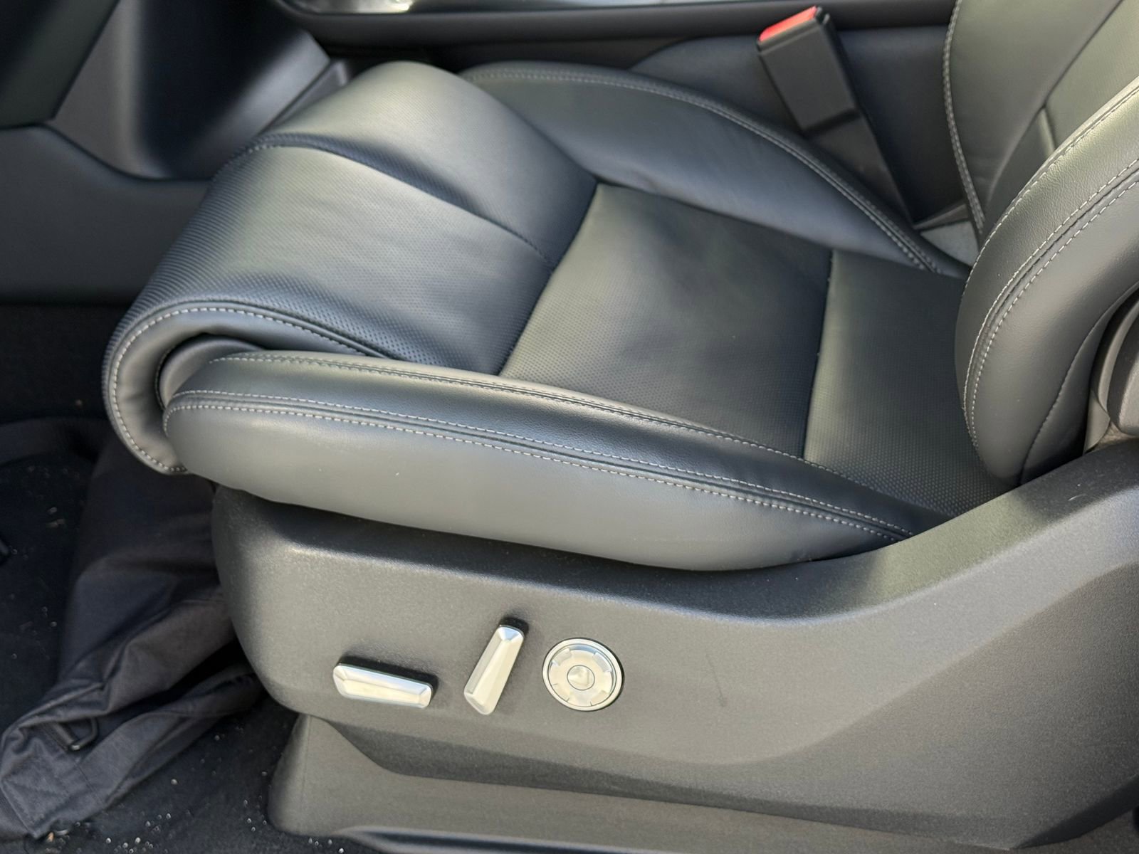 New 2026 Lincoln Navigator Reserve w/ Jet Appearance Package image 19