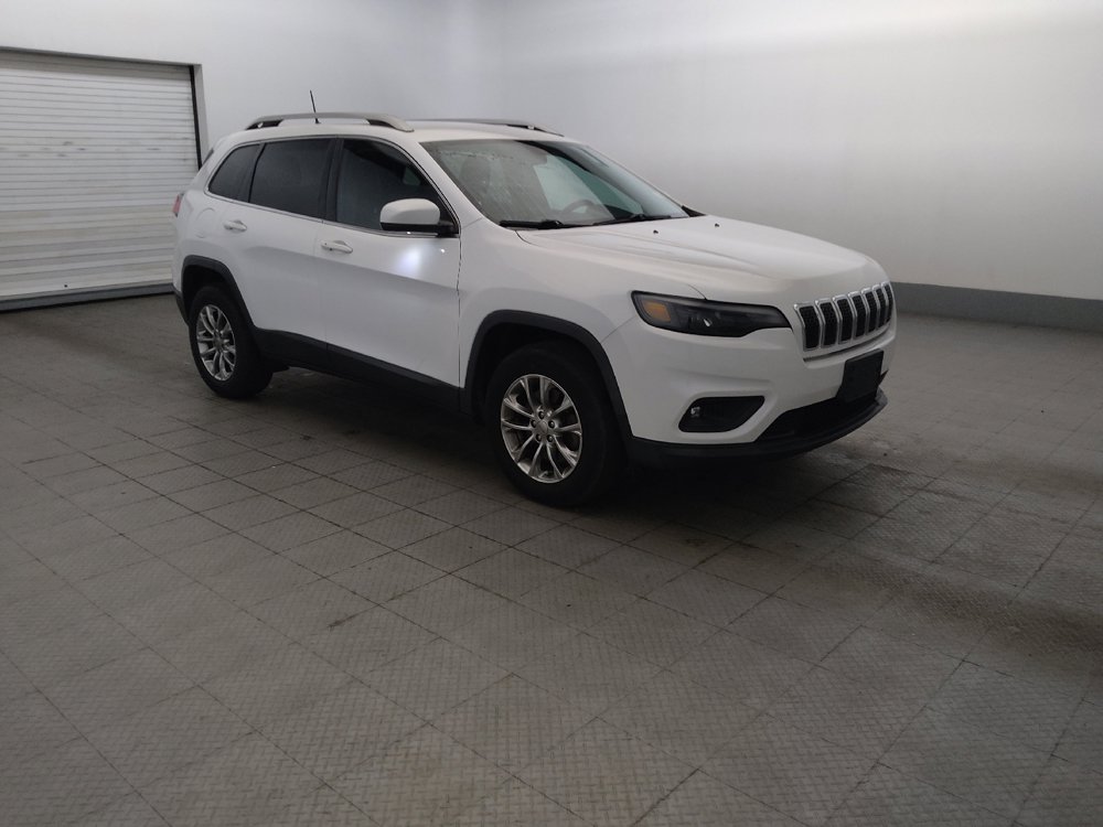 Used 2019 Jeep Cherokee Latitude Plus w/ Cold Weather Group AWD/4WD image 11
