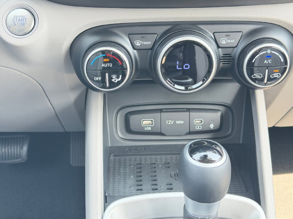 New 2026 Hyundai Venue SEL FWD image 19
