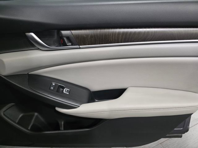 Used 2020 Honda Accord EX image 13