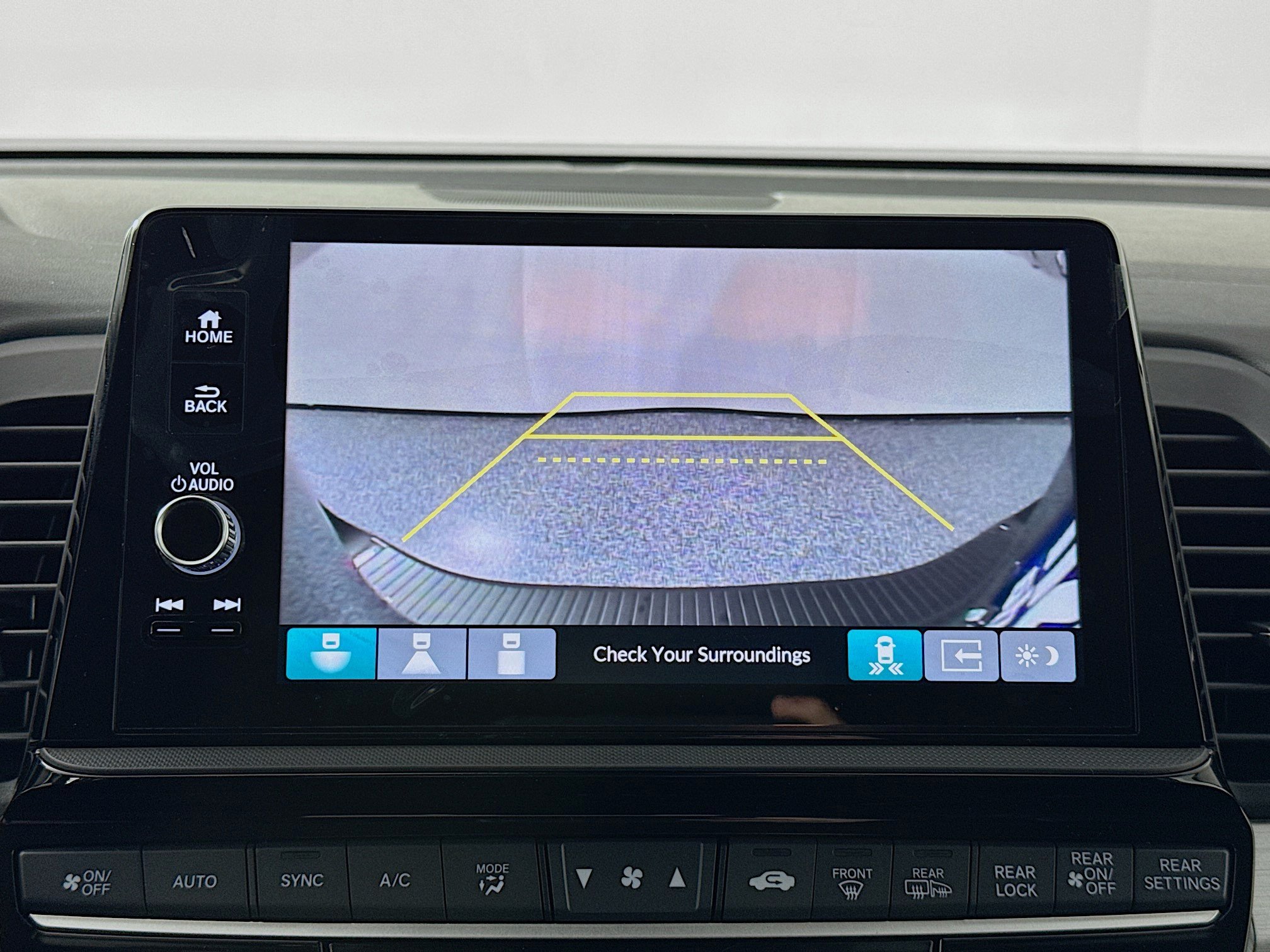 New 2026 Honda Odyssey Touring image 14
