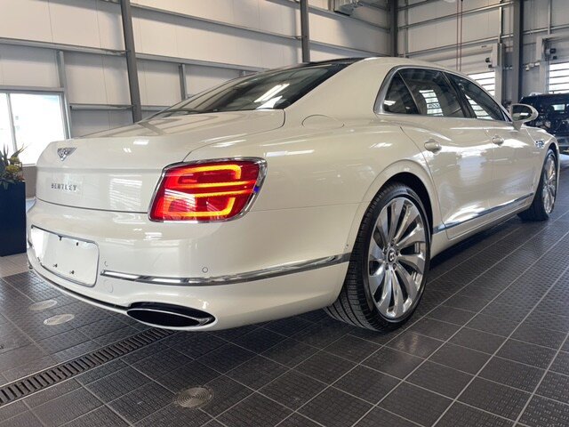 Used 2021 Bentley Flying Spur W12 AWD/4WD image 15