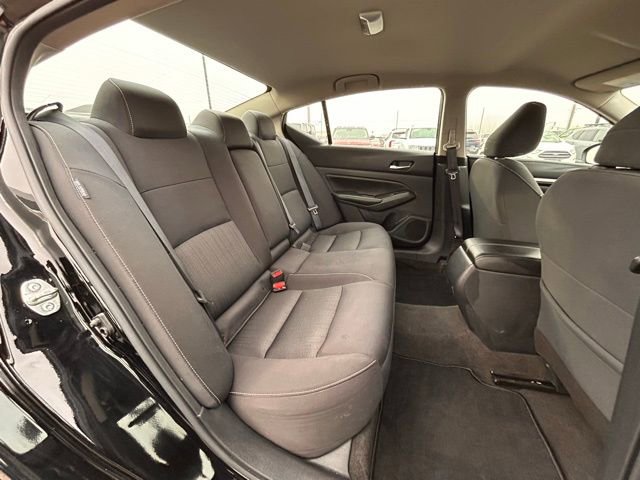 Used 2022 Nissan Altima 2.5 SV AWD/4WD image 37