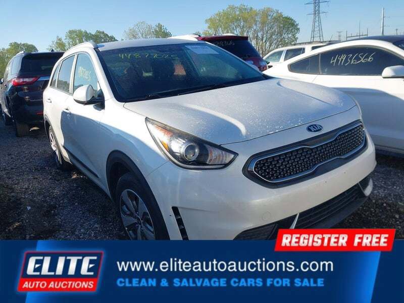 Used 2017 Kia Niro LX FWD image 23