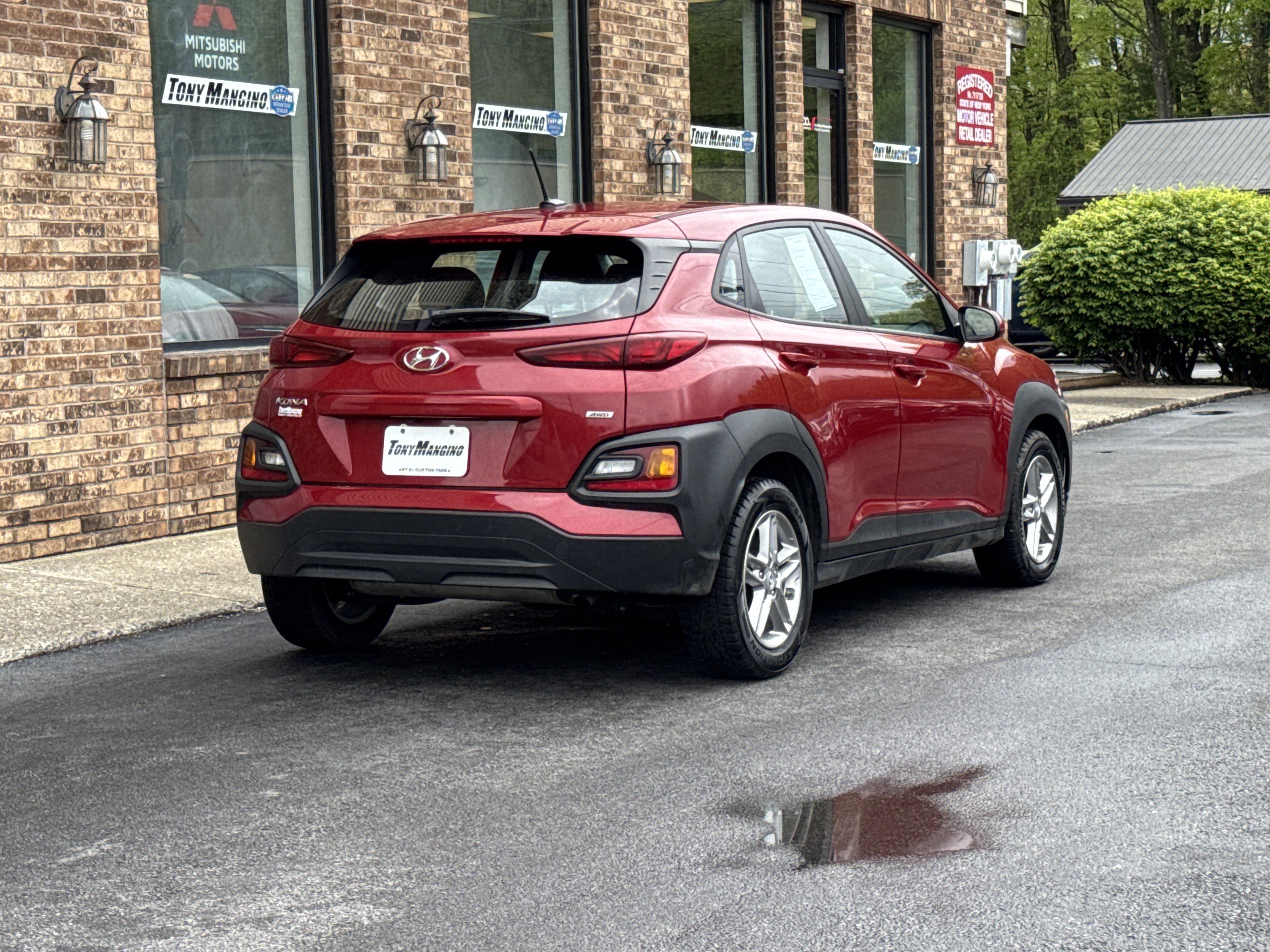 Used 2021 Hyundai Kona SE AWD/4WD image 5