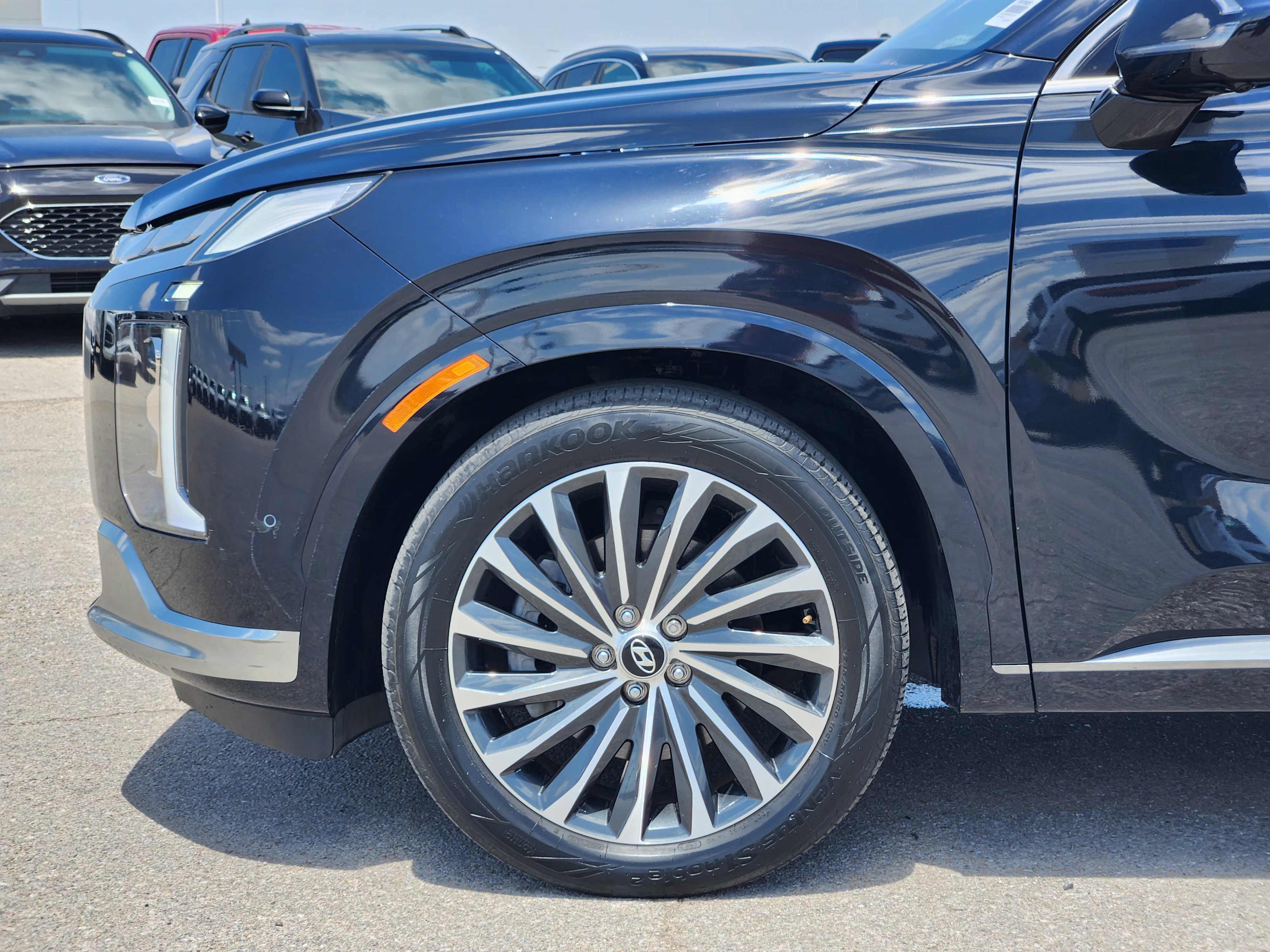 Used 2023 Hyundai Palisade Calligraphy AWD/4WD image 9
