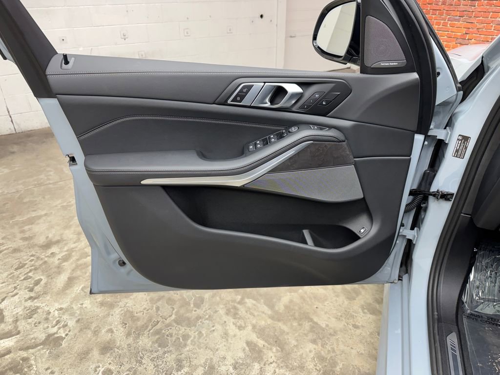 Certified 2026 BMW X5 xDrive50e image 10