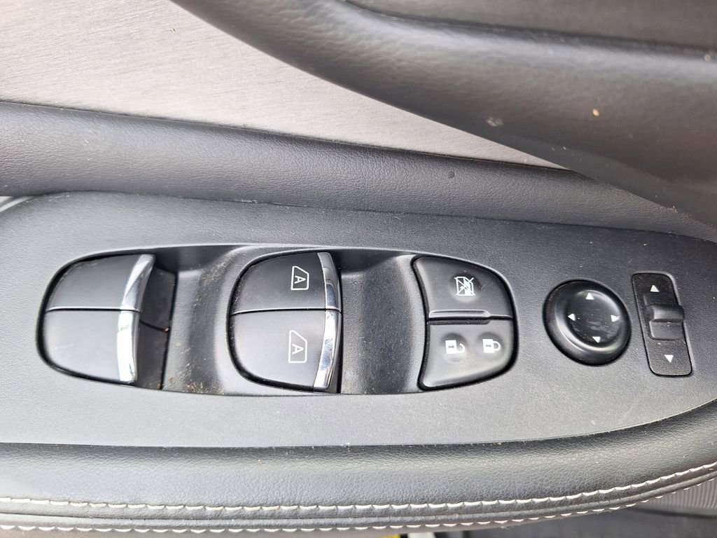 Used 2024 Nissan Murano SL FWD image 20