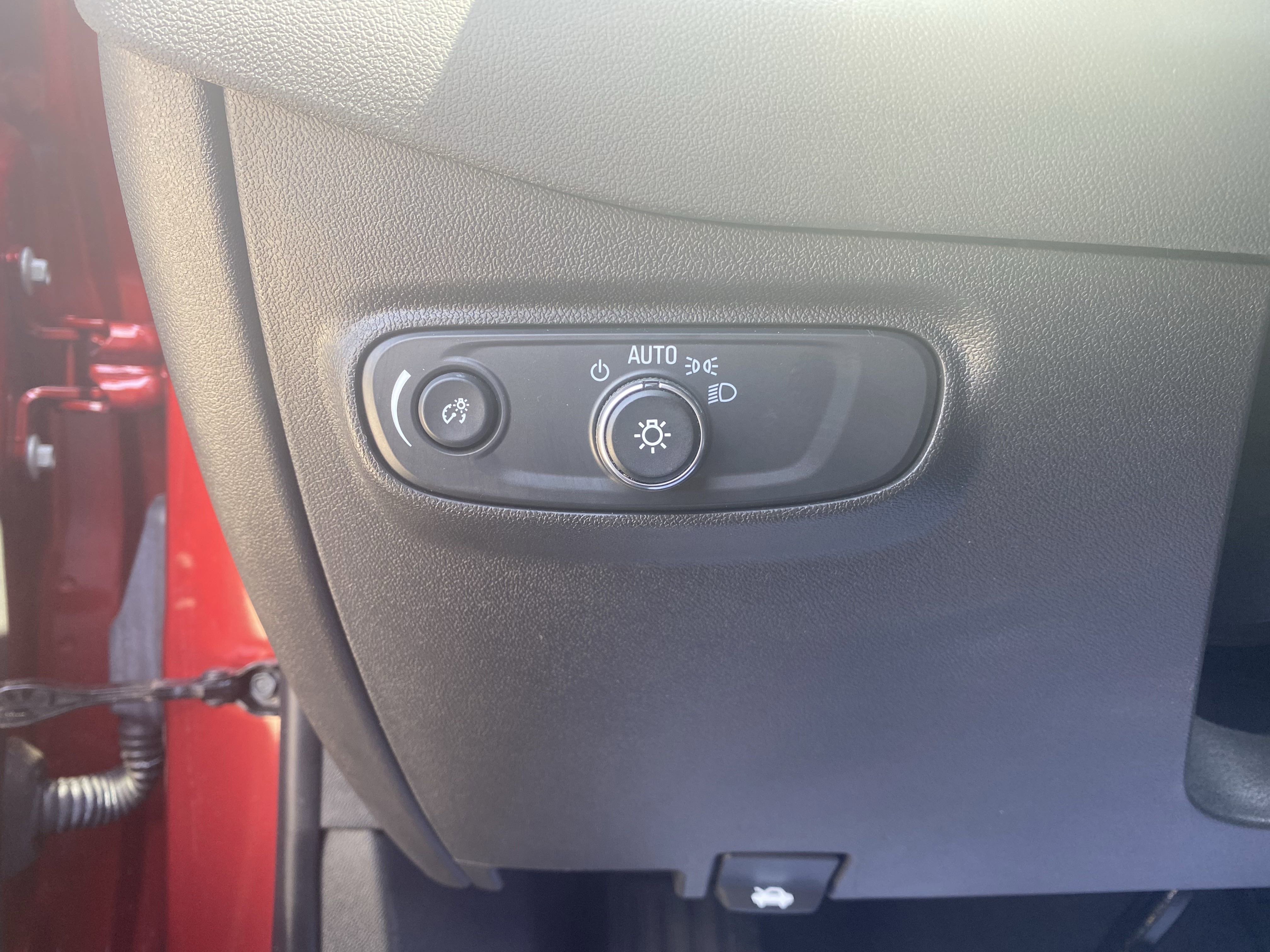 Used 2024 Chevrolet Equinox LT w/ LPO, Floor Liner Package image 6