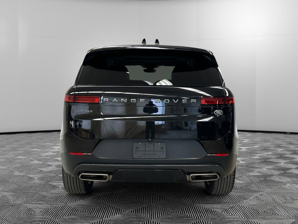 Used 2023 Land Rover Range Rover Sport SE image 4