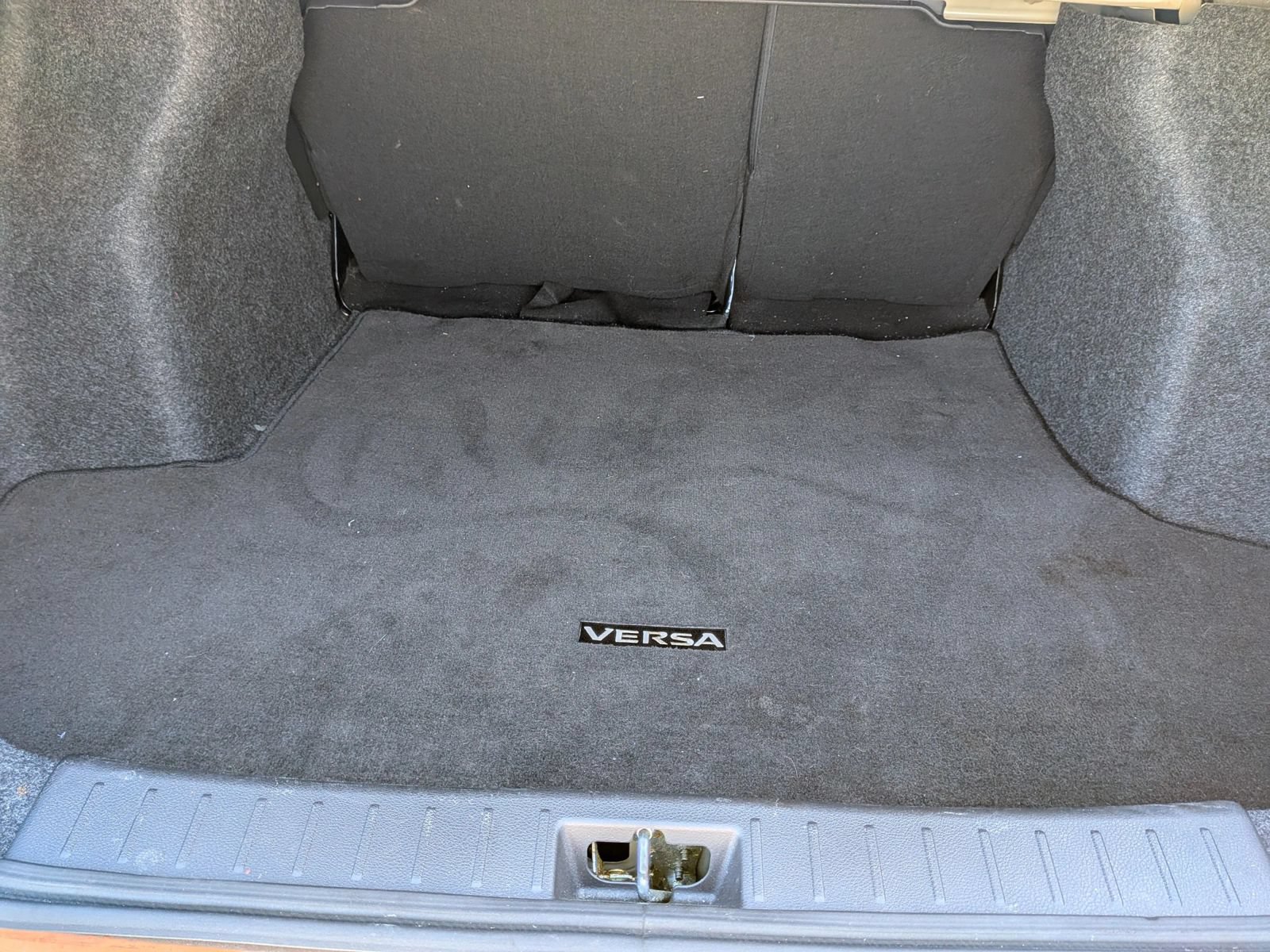 Used 2021 Nissan Versa SR w/ Convenience Package FWD image 29