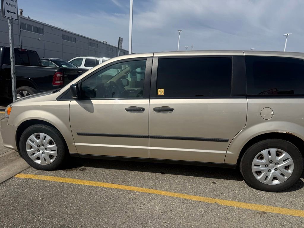 Used 2015 Dodge Grand Caravan American Value Package FWD image 8