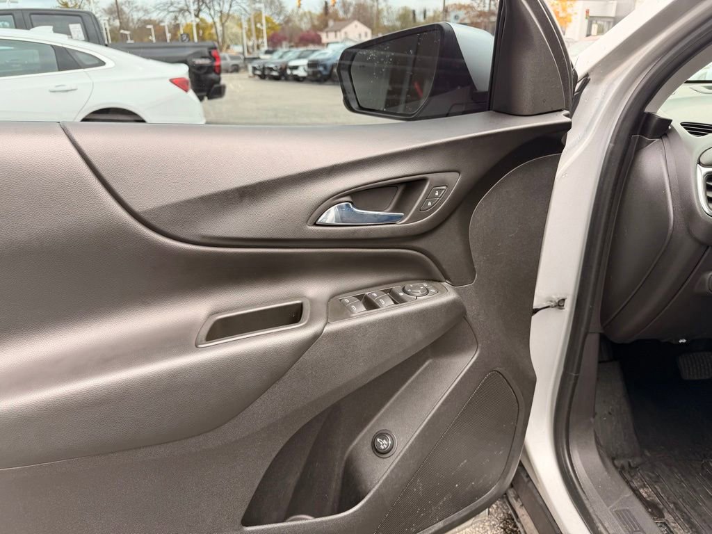 Used 2020 Chevrolet Equinox LT FWD image 9