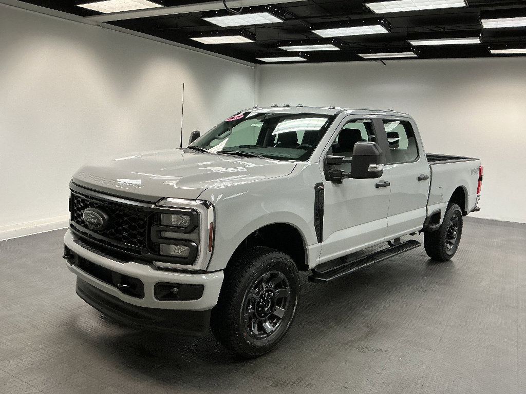 Used 2025 Ford F250 XL w/ STX Appearance Package AWD/4WD image 1