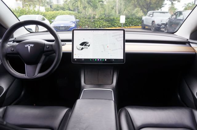 Used 2021 Tesla Model 3 Standard Range Plus RWD image 27