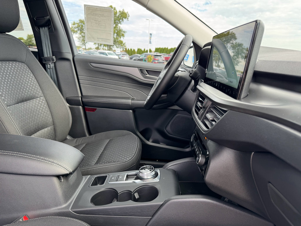 New 2026 Ford Escape Active image 14