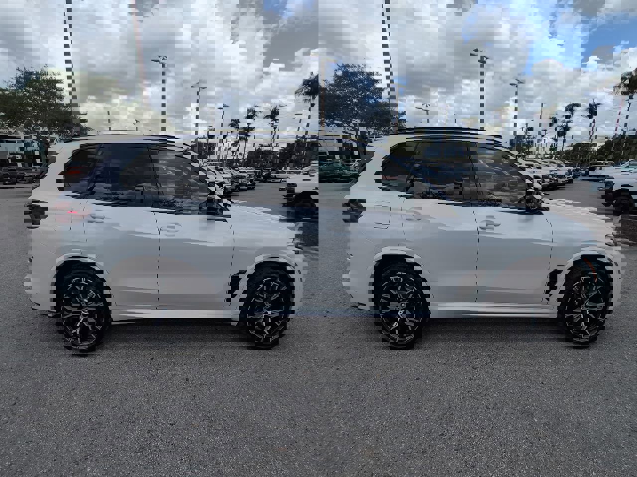 Used 2026 BMW X5 M60i image 4