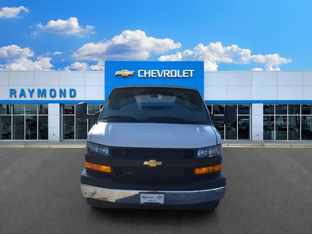 New 2026 Chevrolet Express 3500 w/ Power Convenience Package RWD image 9