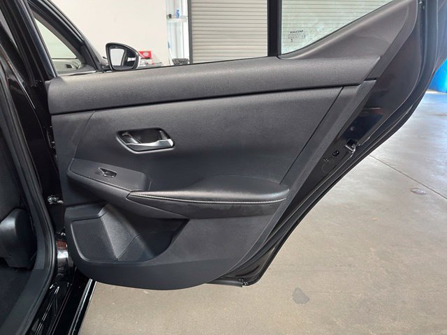 Used 2022 Nissan Sentra SV FWD image 16