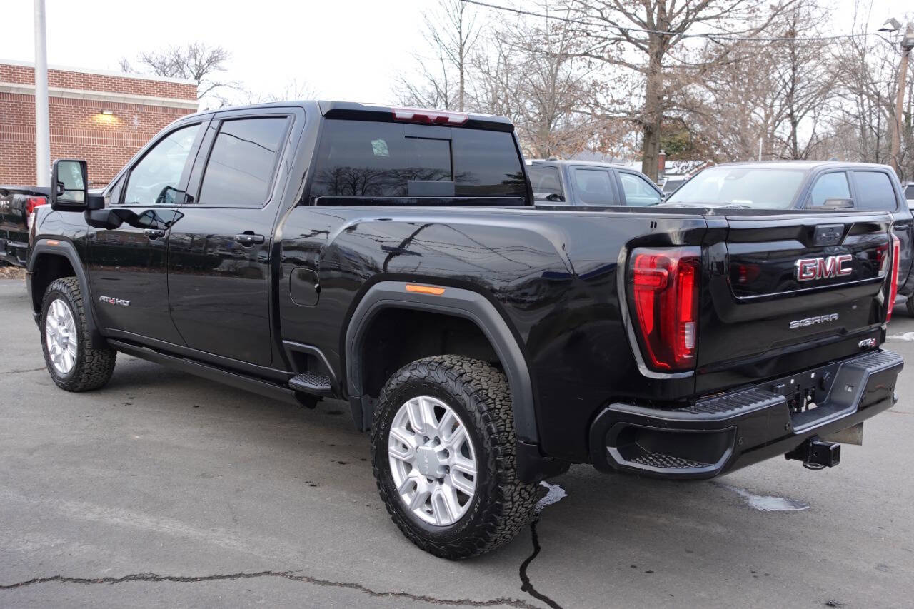 Used 2022 GMC Sierra 2500 AT4 w/ AT4 Preferred Package image 2
