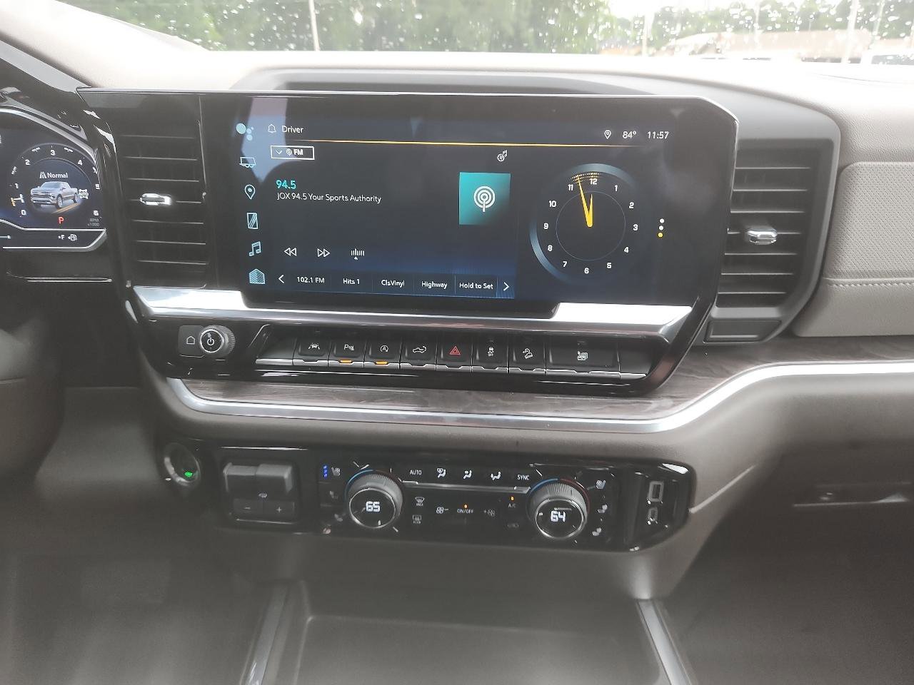 Used 2022 Chevrolet Silverado 1500 LTZ image 29