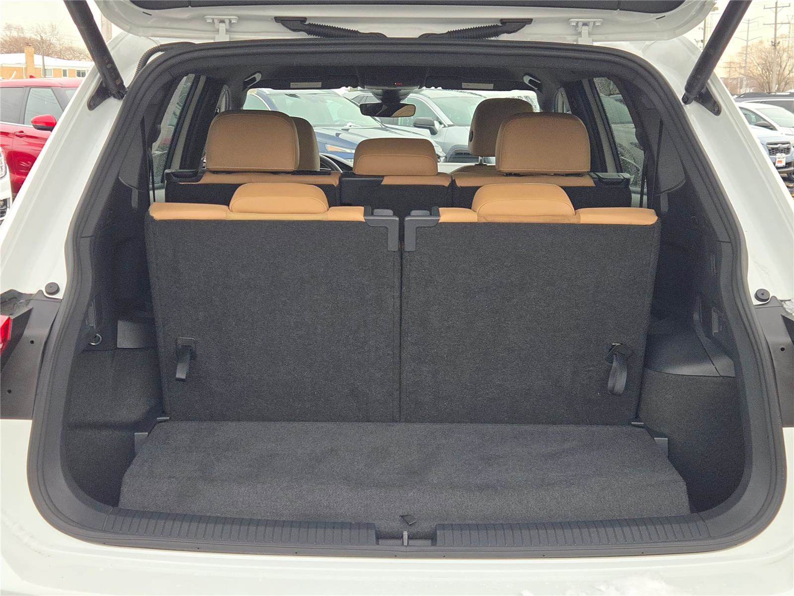 Used 2024 Volkswagen Tiguan SE image 20