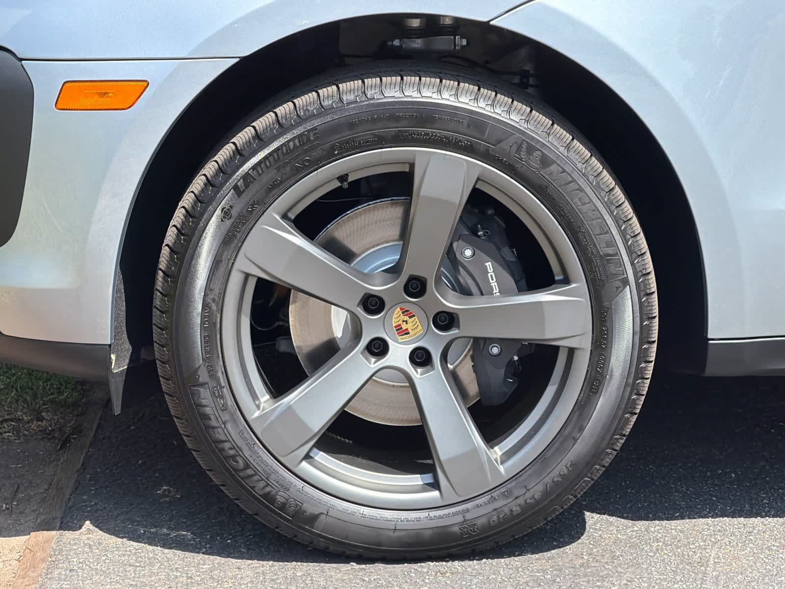 New 2026 Porsche Macan AWD/4WD image 30