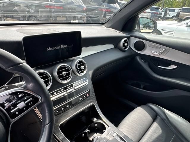 Used 2022 Mercedes-Benz GLC 300 image 29