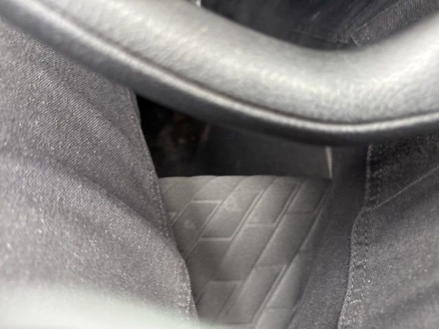 Used 2022 Nissan Kicks S image 15