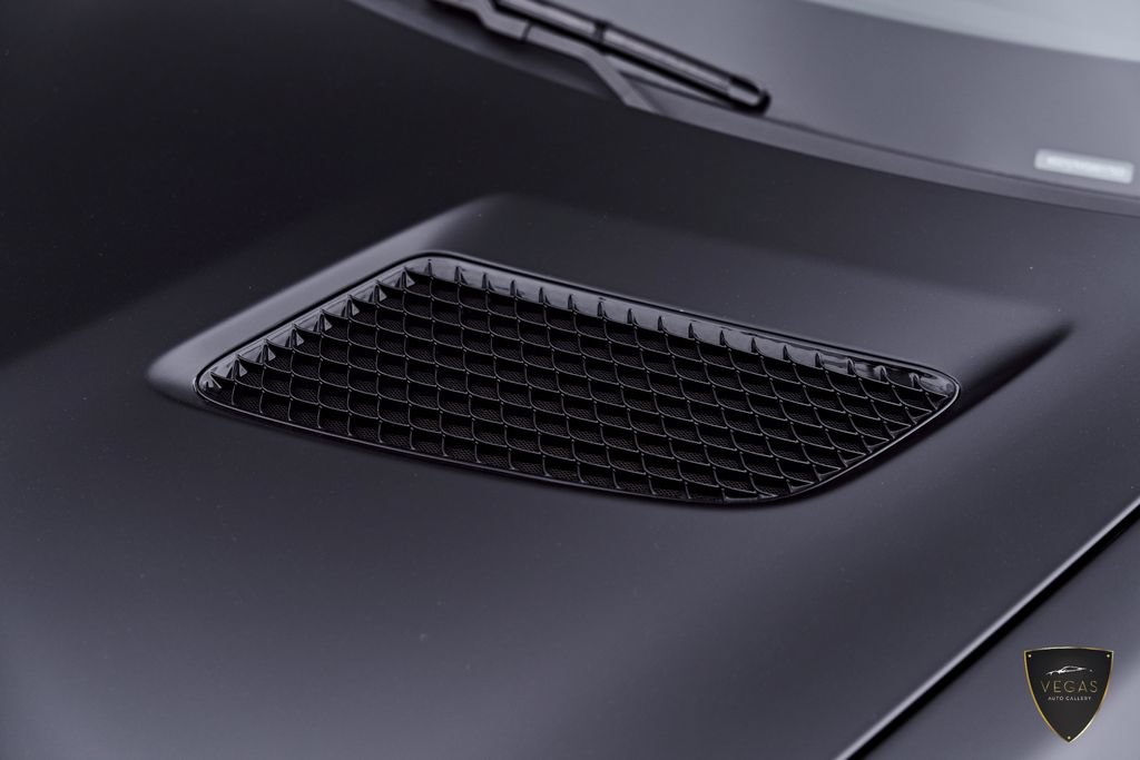 Used 2018 Mercedes-Benz AMG GT R image 22