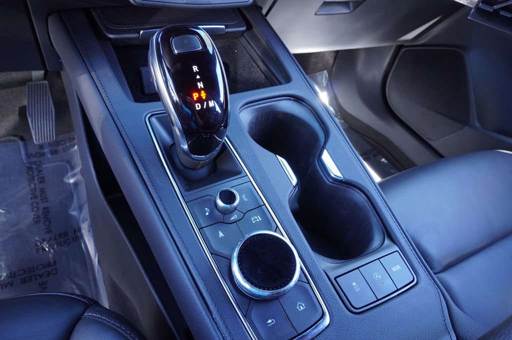 Certified 2025 Cadillac XT4 Premium Luxury image 18