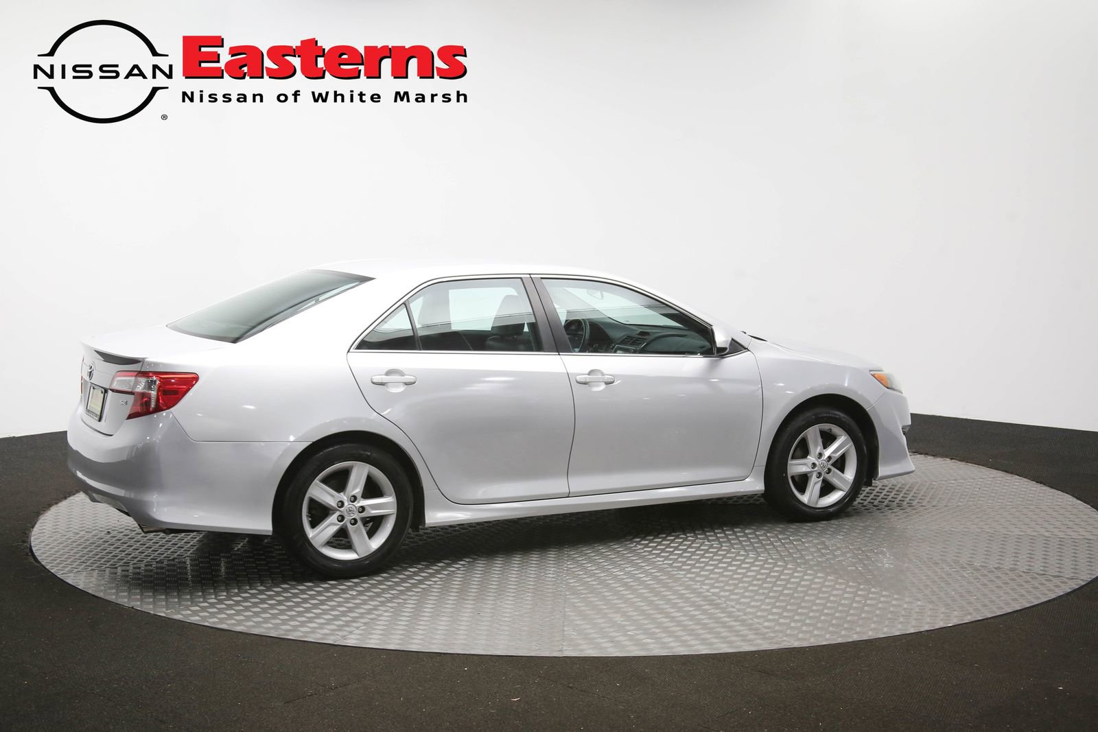 Used 2014 Toyota Camry SE FWD image 42