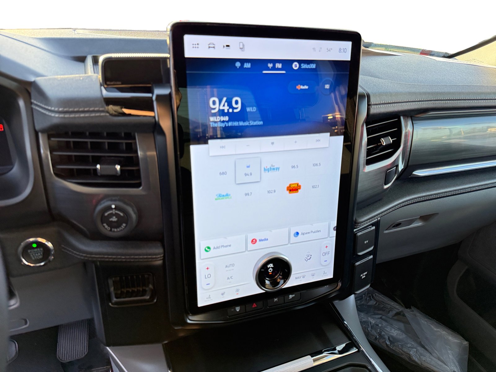 Used 2024 Ford F150 Lightning Flash image 12