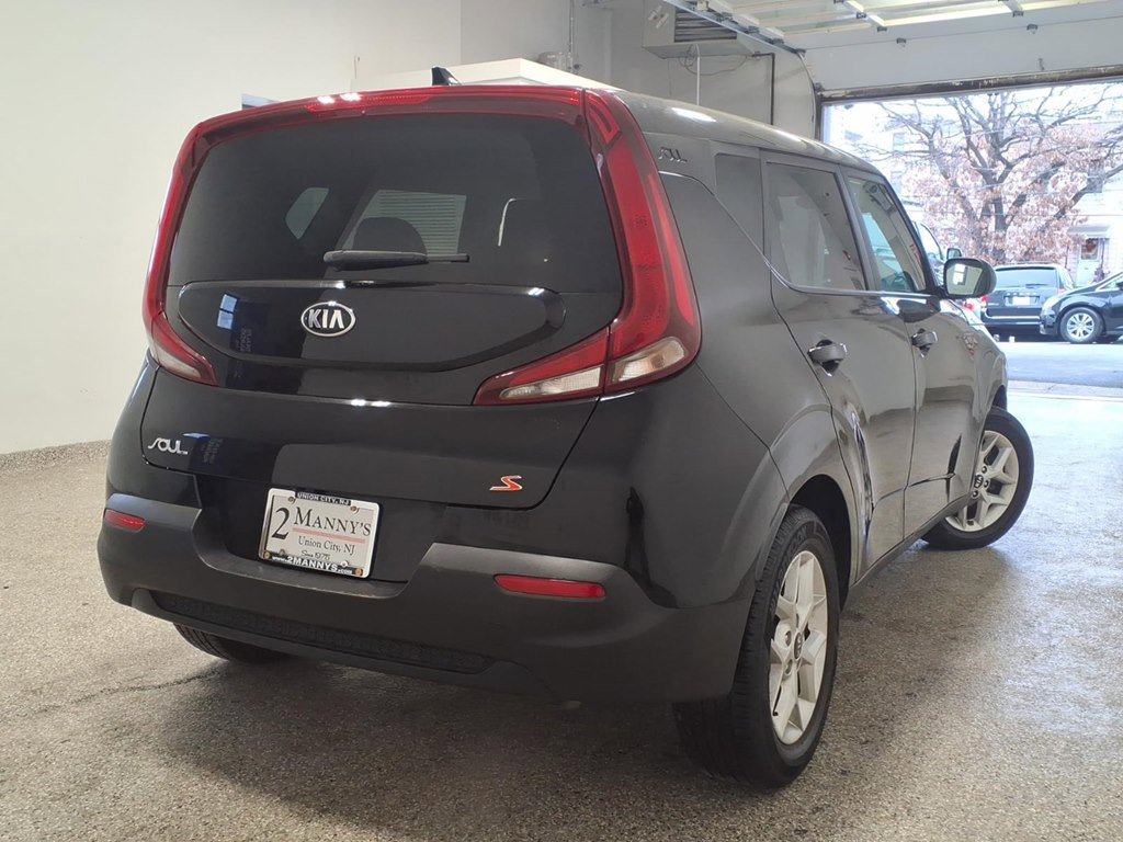 Used 2020 Kia Soul S image 4