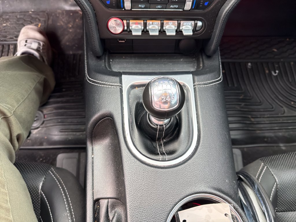 Used 2022 Ford Mustang GT Premium w/ Equipment Group 401A RWD image 26