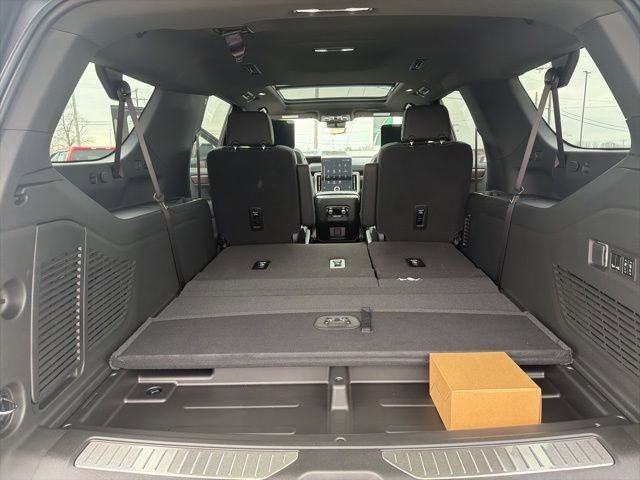 New 2026 GMC Yukon XL Denali w/ Denali Reserve Package AWD/4WD image 40