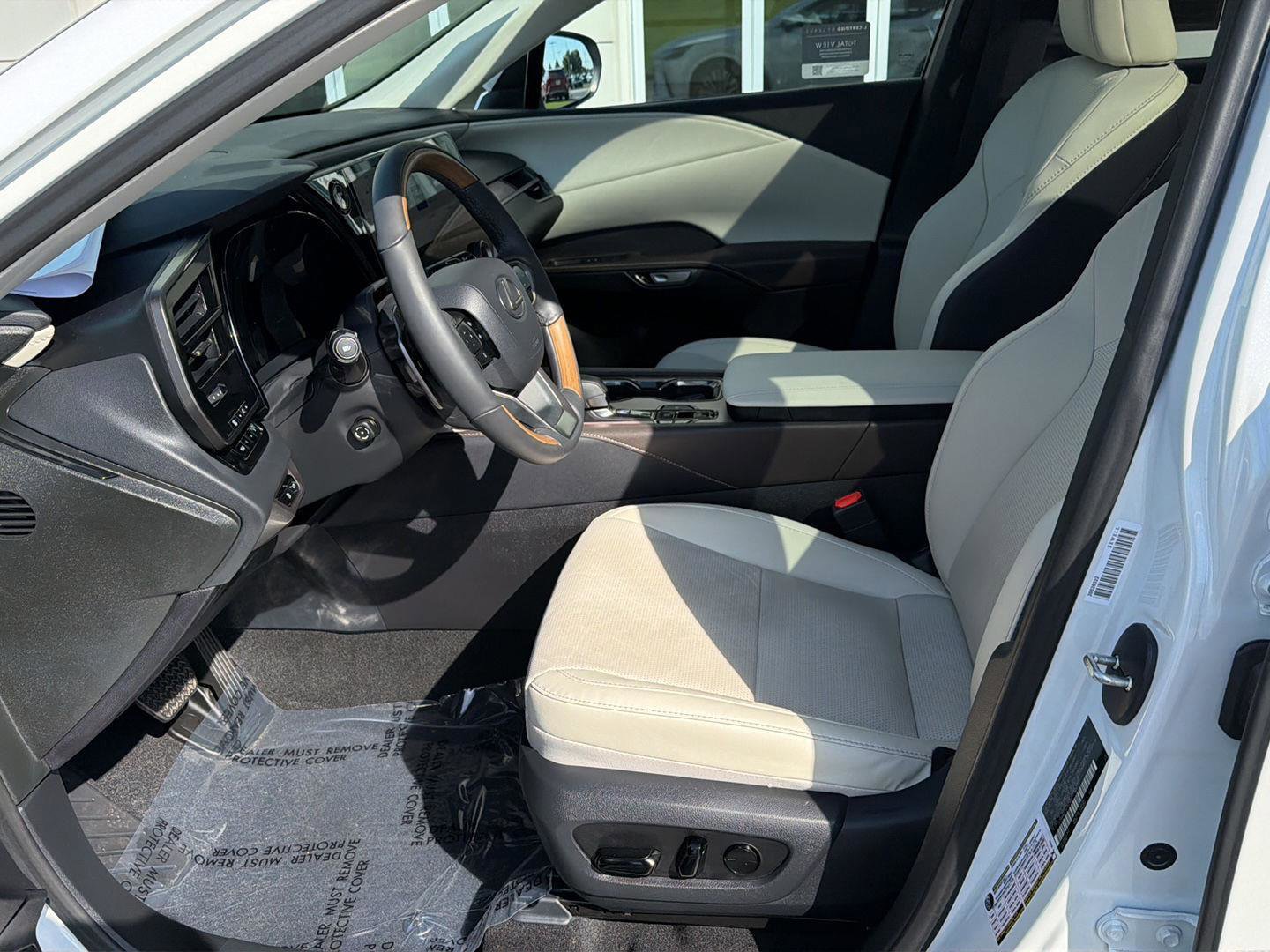 Certified 2025 Lexus RX 350 w/ Convenience Package AWD/4WD image 10